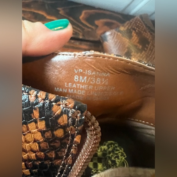 Vince Camuto Isanna Brown Snake Skin Leather Boots Bootie women's Size 8. - Picture 5 of 6